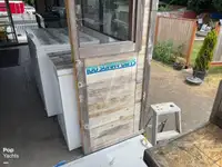 Катамаран на продажу