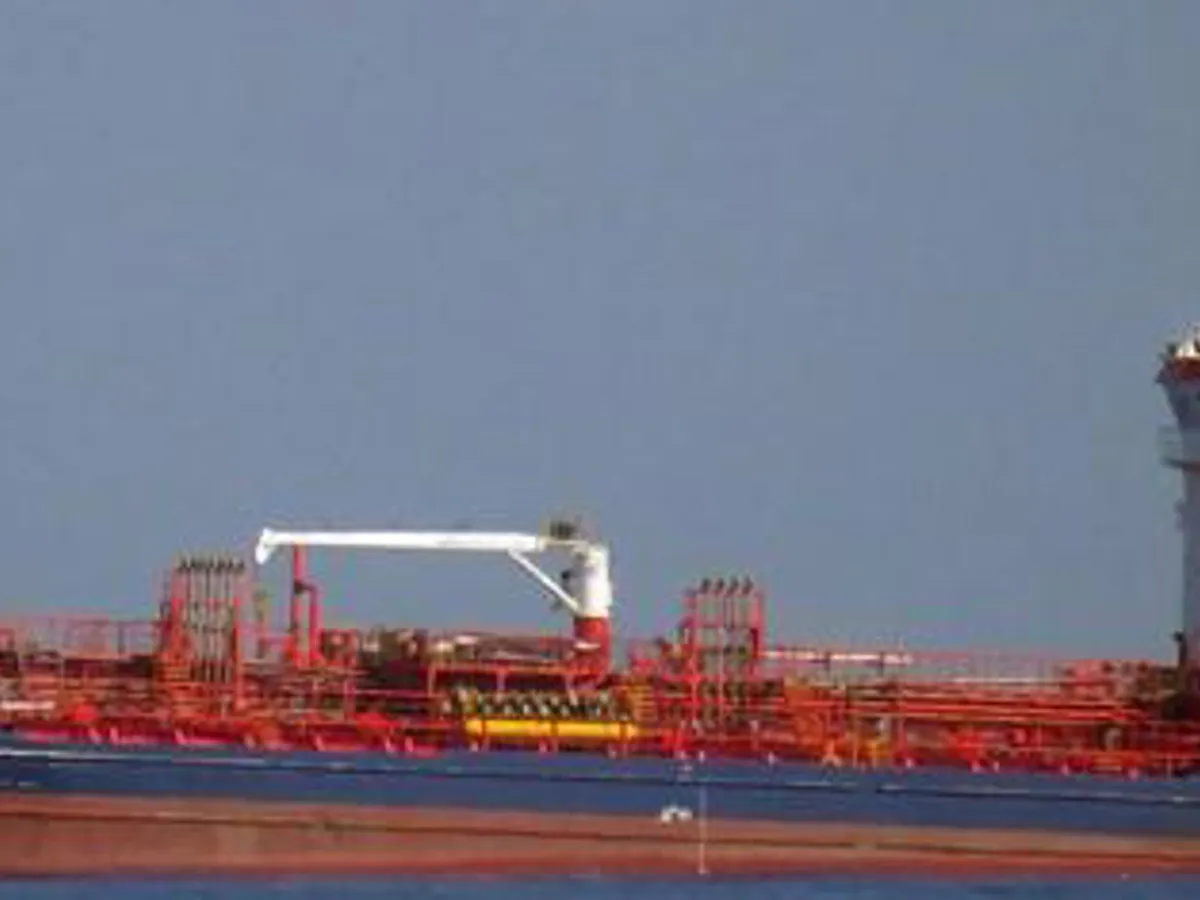 Нефтеналивной/химический танкер на продажу