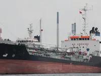 Нефтеналивной/химический танкер на продажу