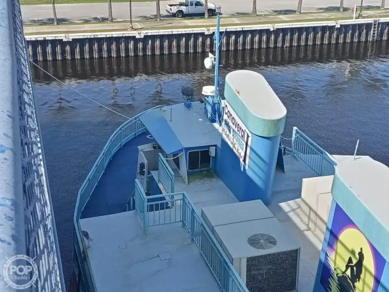 Круизное судно на продажу