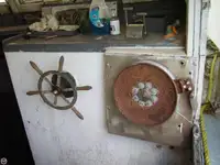 Баржа на продажу