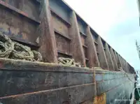 Баржа на продажу