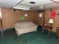 Буксир на продажу