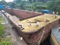 Баржа на продажу