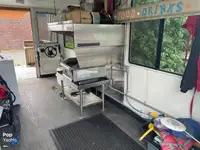 Катамаран на продажу