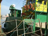 Баржа на продажу