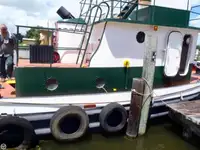 Буксир на продажу