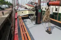 Плавающий отель на продажу