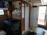 Паром на продажу