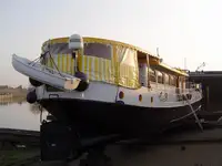 Круизное судно на продажу