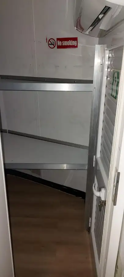Буксир для перевозки экипажа на продажу