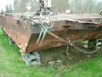 Баржа на продажу