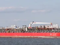 Нефтеналивной/химический танкер на продажу
