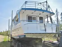 Круизное судно на продажу