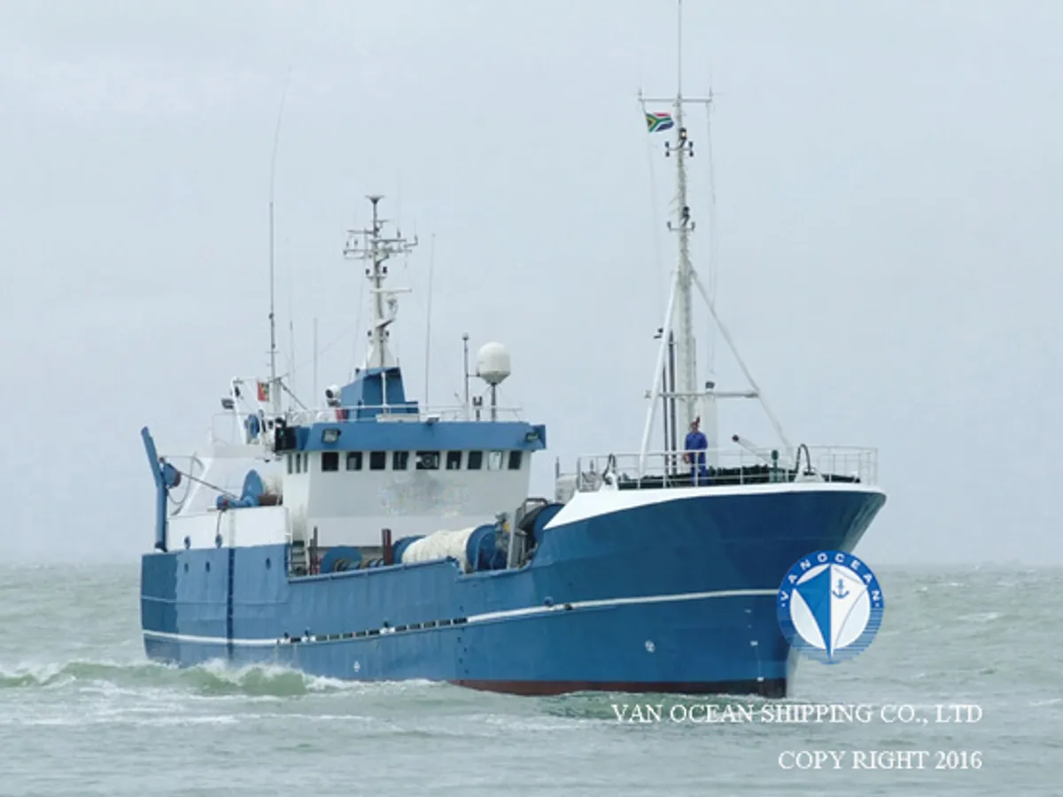 Траулер на продажу