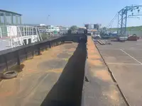 Баржа на продажу