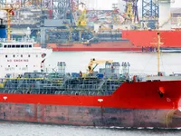 Нефтеналивной/химический танкер на продажу