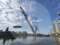 Судно с краном на продажу
