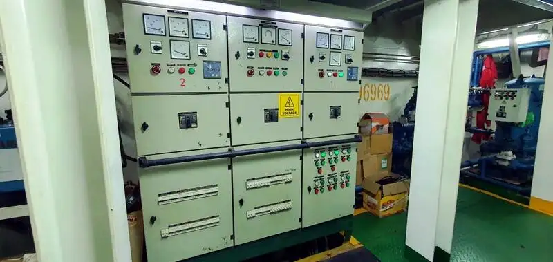 Десантный корабль-танкер на продажу