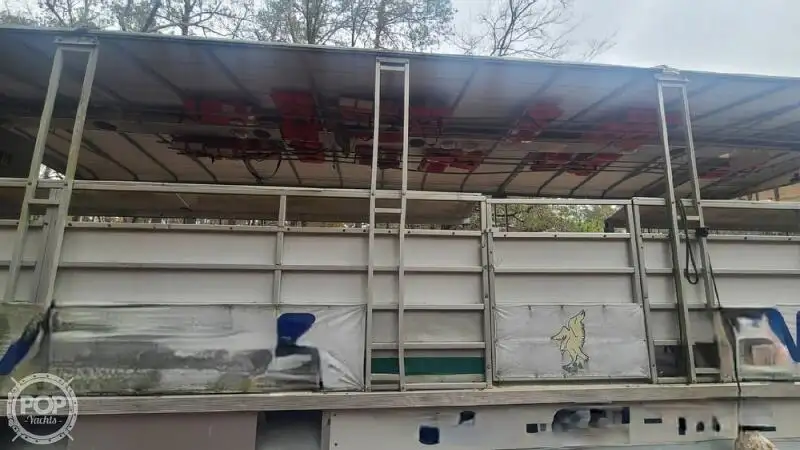 Круизное судно на продажу