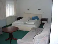 Баржа на продажу