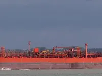 Нефтеналивной/химический танкер на продажу