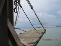 Баржа на продажу