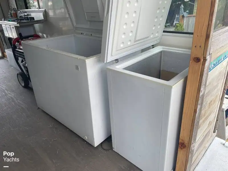 Катамаран на продажу
