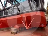 Судно с краном на продажу