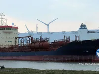 Нефтеналивной/химический танкер на продажу