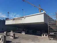 Баржа на продажу