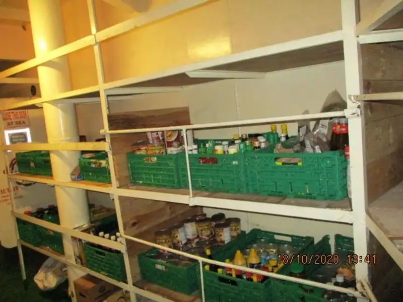Рефрижераторное судно на продажу