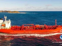 Нефтеналивной/химический танкер на продажу