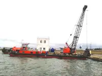 Судно с краном на продажу
