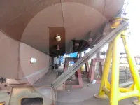Судно для перевозки живой рыбы на продажу