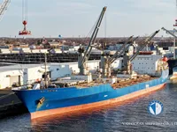 Рефрижераторное судно на продажу