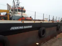 Баржа на продажу