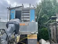 Катамаран на продажу
