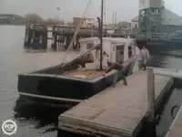 Баржа на продажу