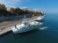 Катамаран на продажу