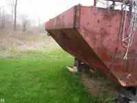 Баржа на продажу