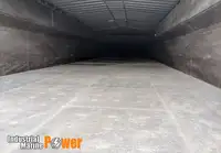 Баржа на продажу