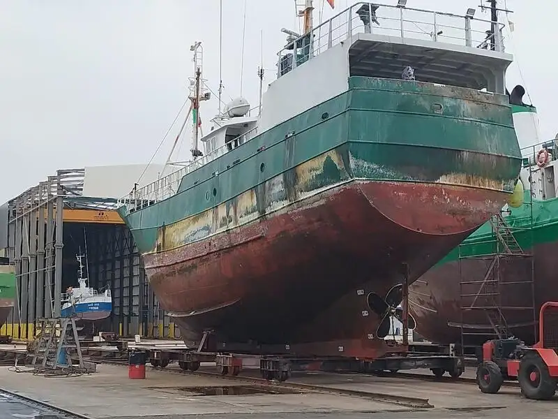 Траулер на продажу