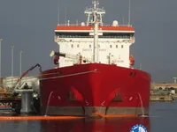 Нефтеналивной/химический танкер на продажу