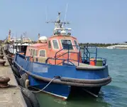 Буксир для перевозки экипажа на продажу