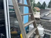 Катамаран на продажу