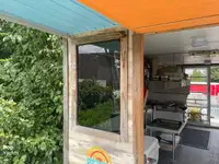 Катамаран на продажу