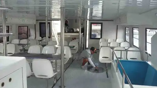 Катамаран на продажу