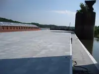 Баржа на продажу