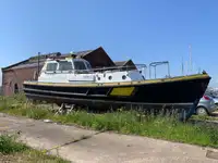 Пилотное судно на продажу